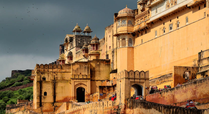 Jaipur - Incredible Rajasthan with Taj Mahal Tour
