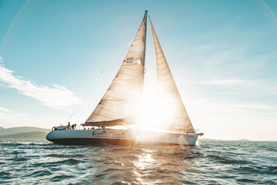 4 Day, 3 Night Whitsunday Sailing Tour On Maxi Yacht Broomstick
